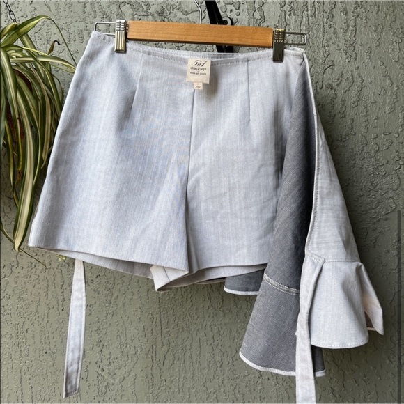 Cinq a sept wrap mini skort grey 🤩 - Picture 3 of 5